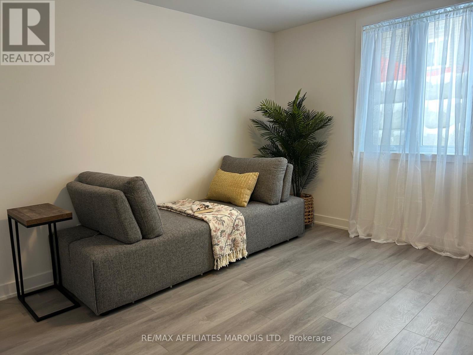 205 - 229 Water Street E, Cornwall, Ontario  K6H 1A2 - Photo 19 - X12261784