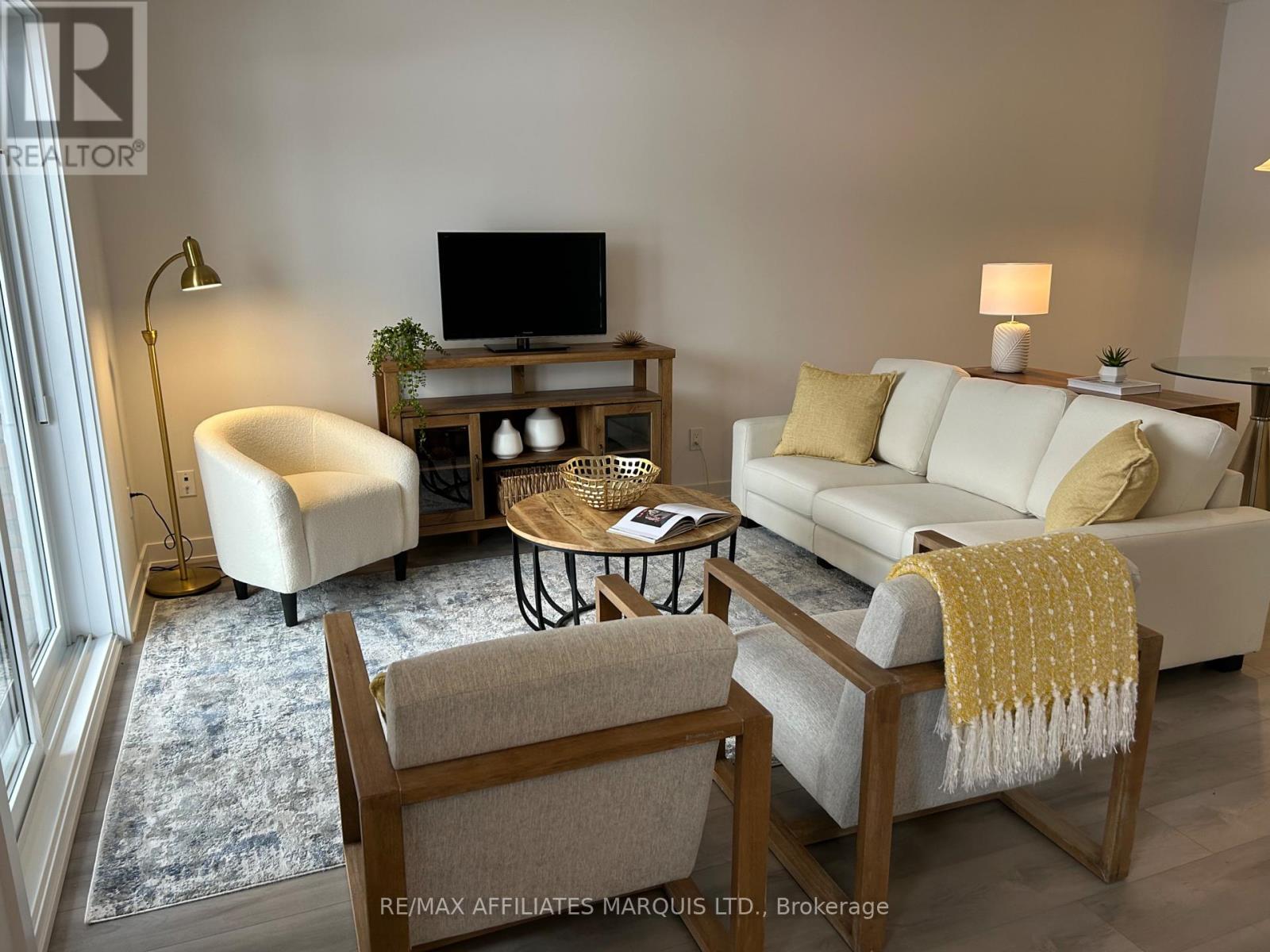 205 - 229 Water Street E, Cornwall, Ontario  K6H 1A2 - Photo 5 - X12261784