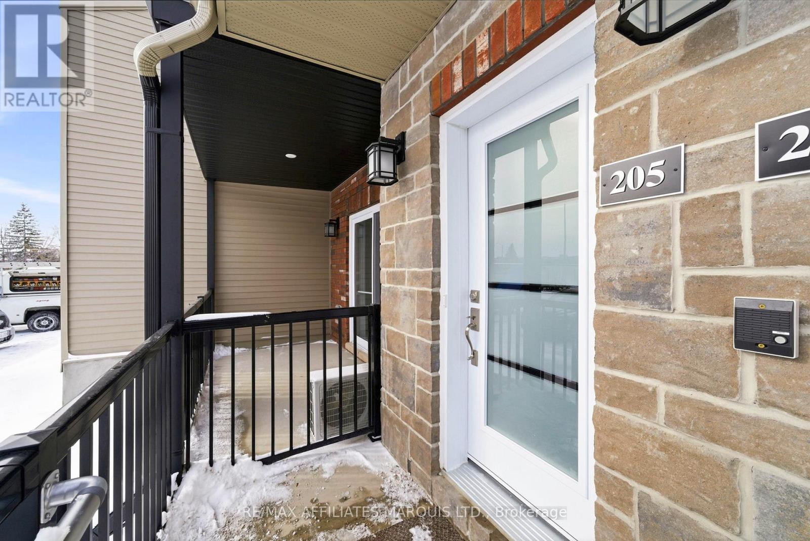 205 - 229 Water Street E, Cornwall, Ontario  K6H 1A2 - Photo 23 - X12261784