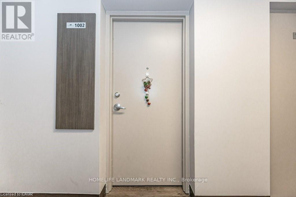 #1002 - 8 Hickory Street, Waterloo, Ontario  N2L 3H6 - Photo 7 - X12913090