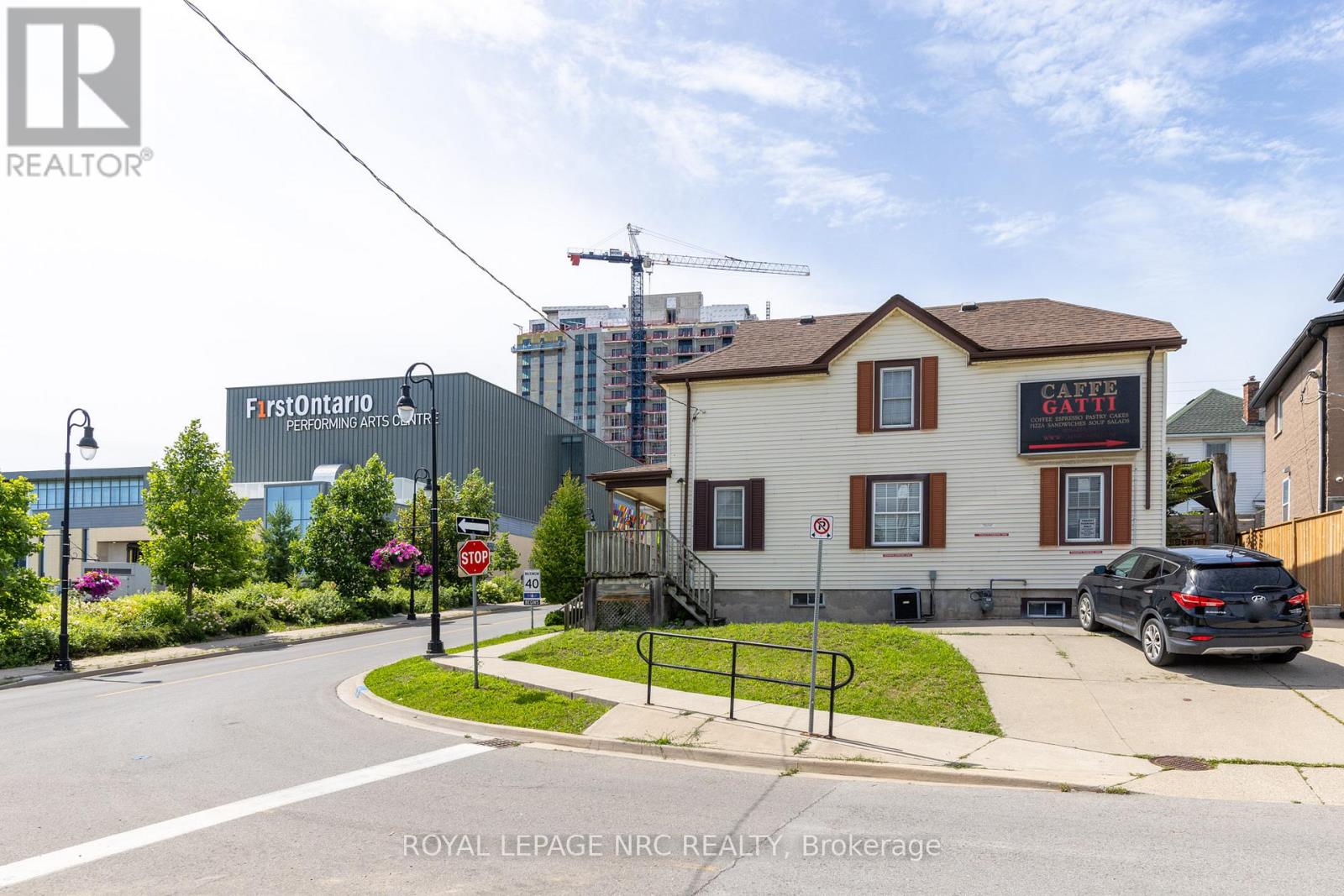 44 Carlisle Street, St. Catharines, Ontario  L2R 4H4 - Photo 10 - X12913128