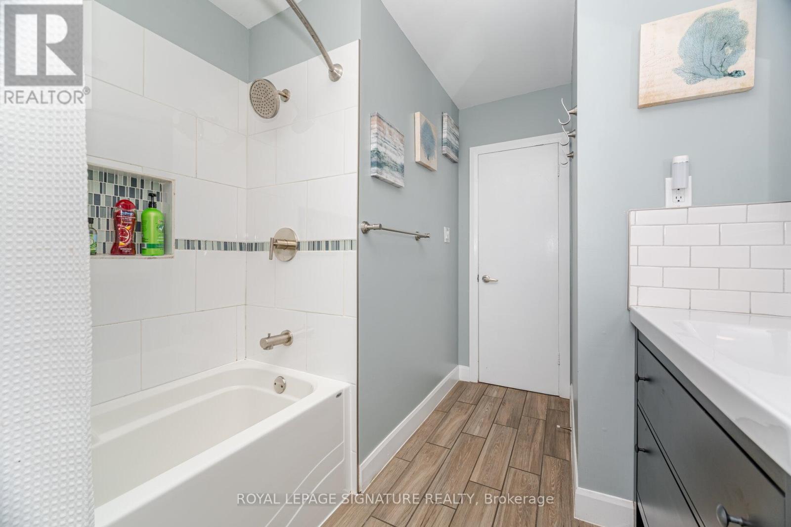 77 Fairview Road, Grimsby, Ontario  L3M 3L6 - Photo 15 - X12913160