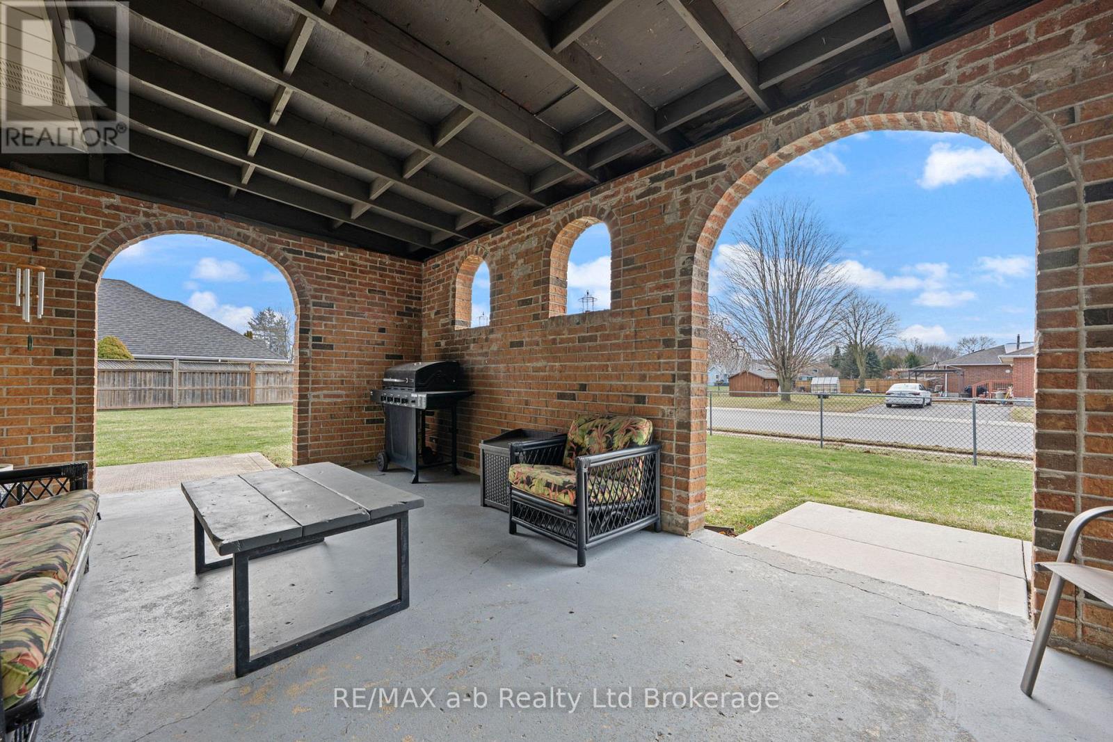 24 Denrich Avenue, Tillsonburg, Ontario  N4G 4W2 - Photo 25 - X12909574