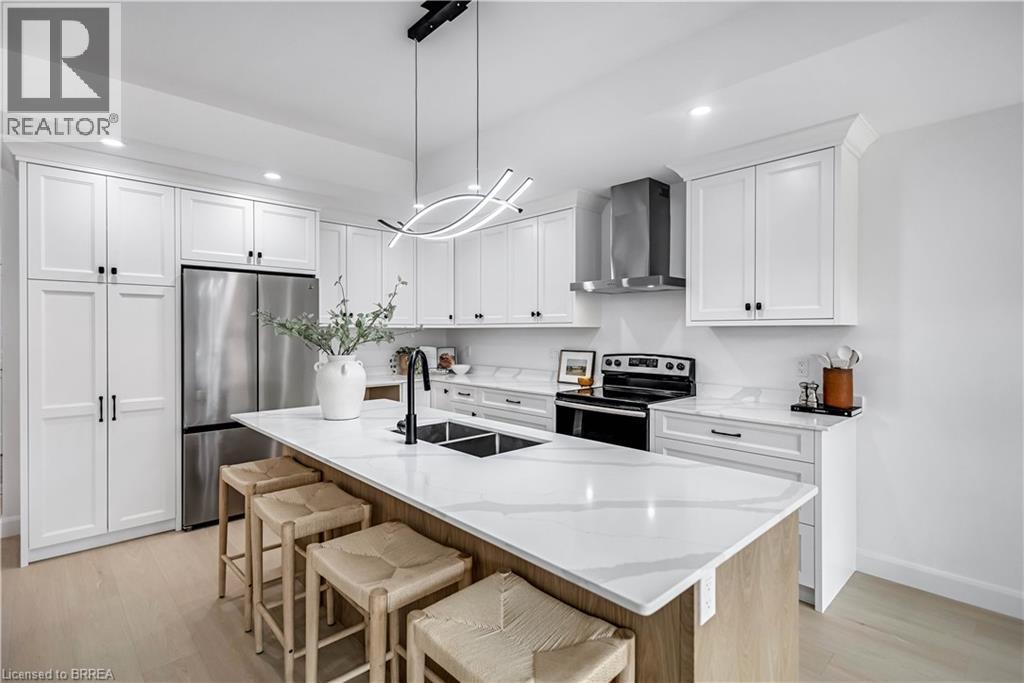 107 Winniett Street, Brantford, Ontario  N3T 1N1 - Photo 11 - 40804029