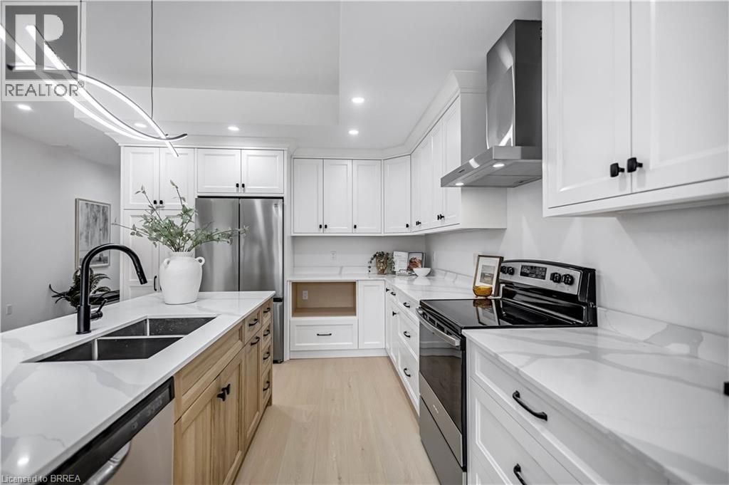 107 Winniett Street, Brantford, Ontario  N3T 1N1 - Photo 15 - 40804029