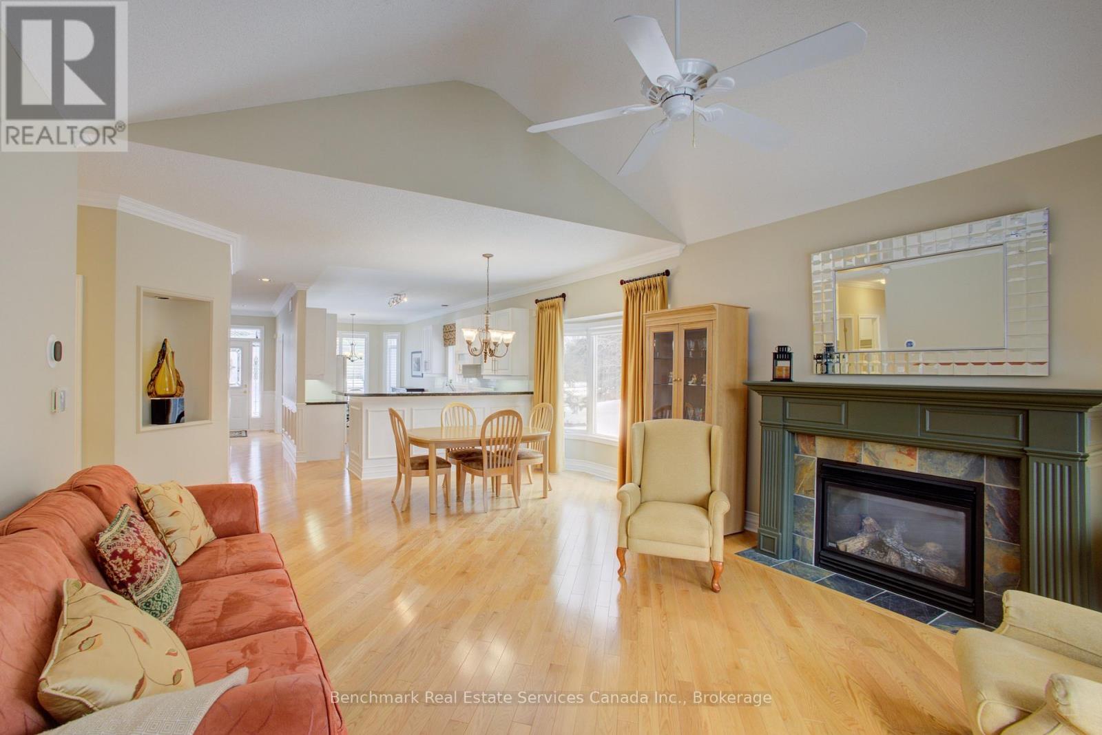 69 Bella Vista Trail, New Tecumseth, Ontario  L9R 2E2 - Photo 17 - N12912454