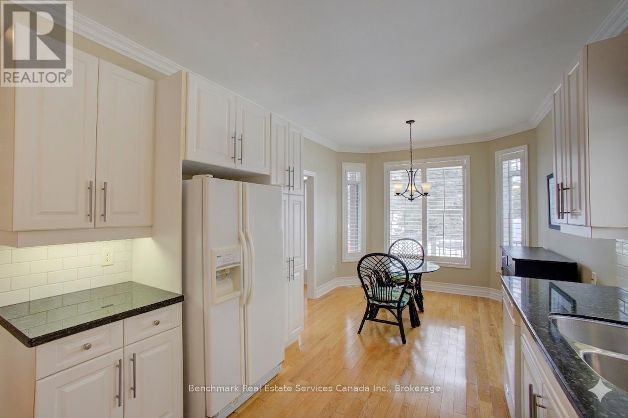 69 Bella Vista Trail, New Tecumseth, Ontario  L9R 2E2 - Photo 6 - N12912454