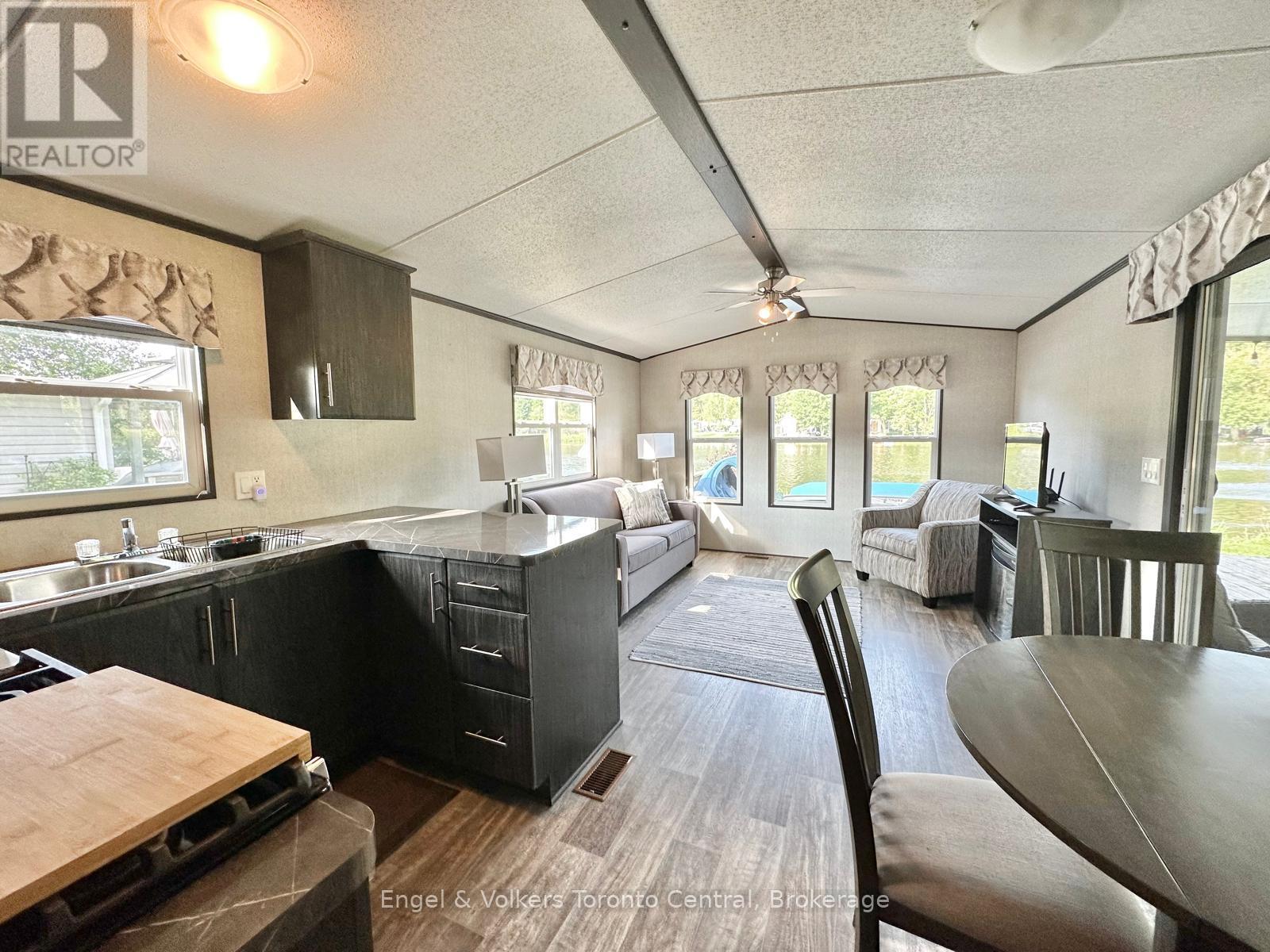 B8 - 7489 Sideroad 5 E, Wellington North, Ontario  N0G 2L0 - Photo 5 - X12885416