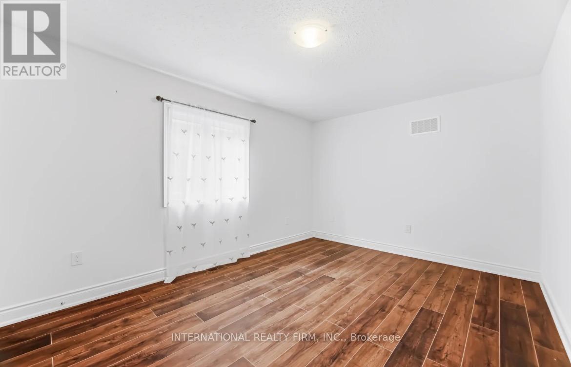 221 Etheridge Avenue N, Milton, Ontario  L9E 1H6 - Photo 34 - W12912904