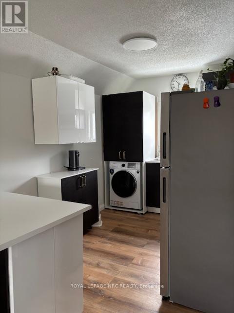 Unit #2 - Upper - 3717 Hibbard Street, Fort Erie, Ontario  L0S 1N0 - Photo 2 - X12826428