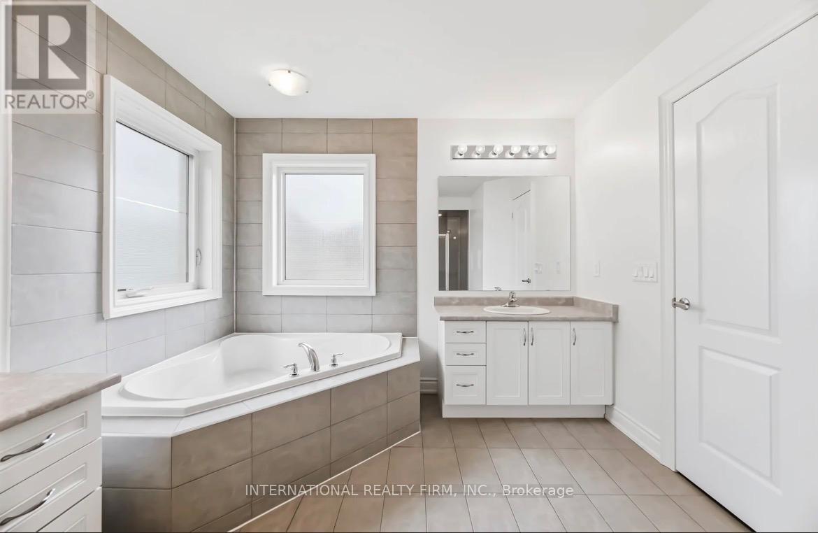 221 Etheridge Avenue N, Milton, Ontario  L9E 1H6 - Photo 26 - W12912904