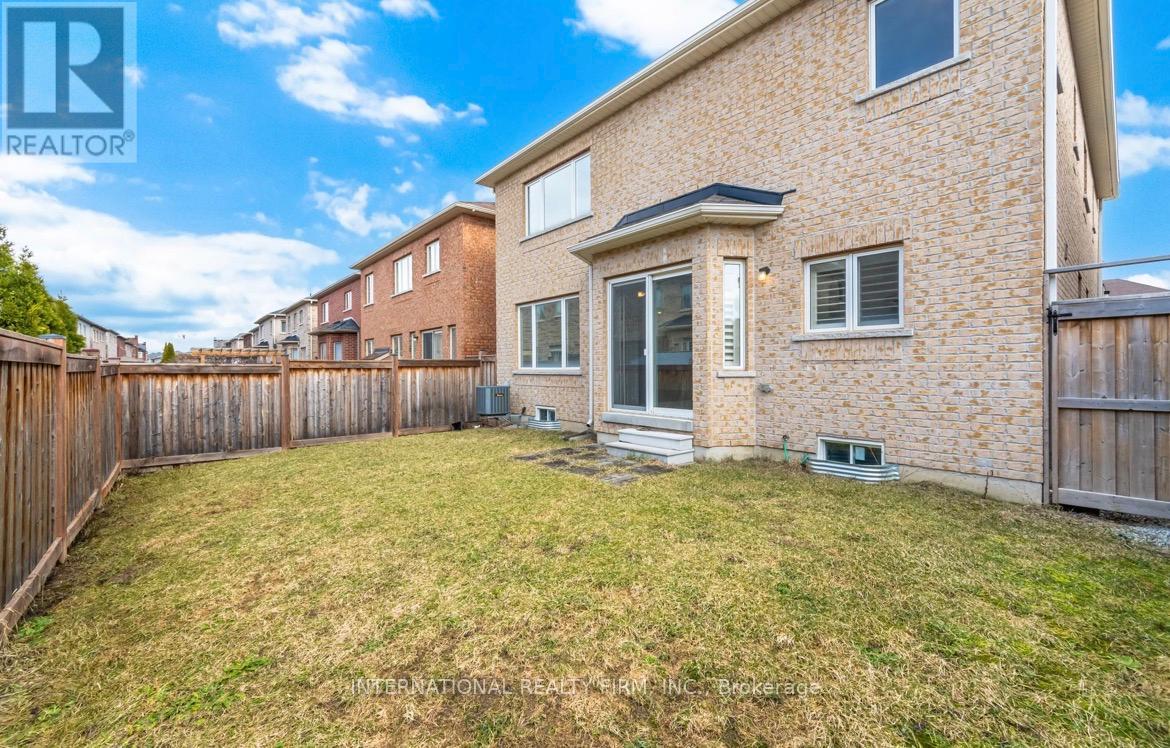 221 Etheridge Avenue N, Milton, Ontario  L9E 1H6 - Photo 42 - W12912904