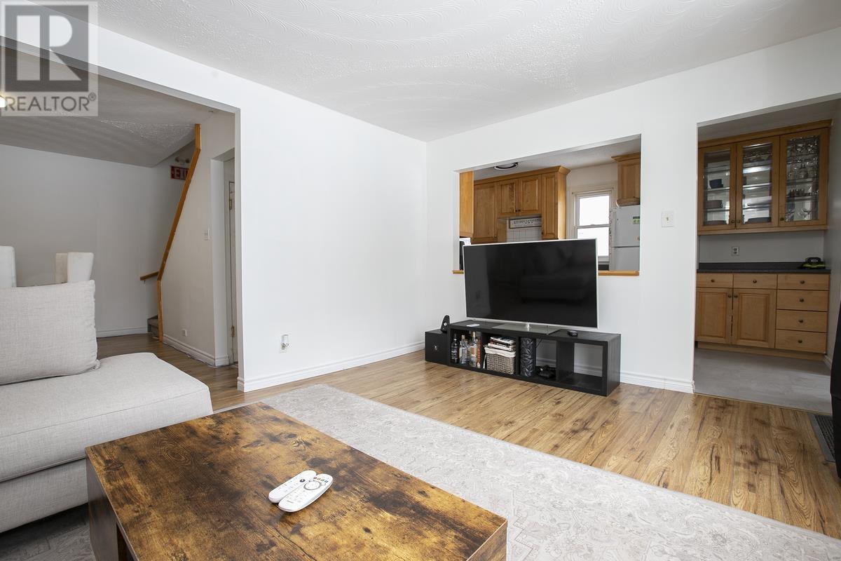 27 Weldon Ave, Sault Ste. Marie, Ontario  P6B 3C4 - Photo 15 - SM260521