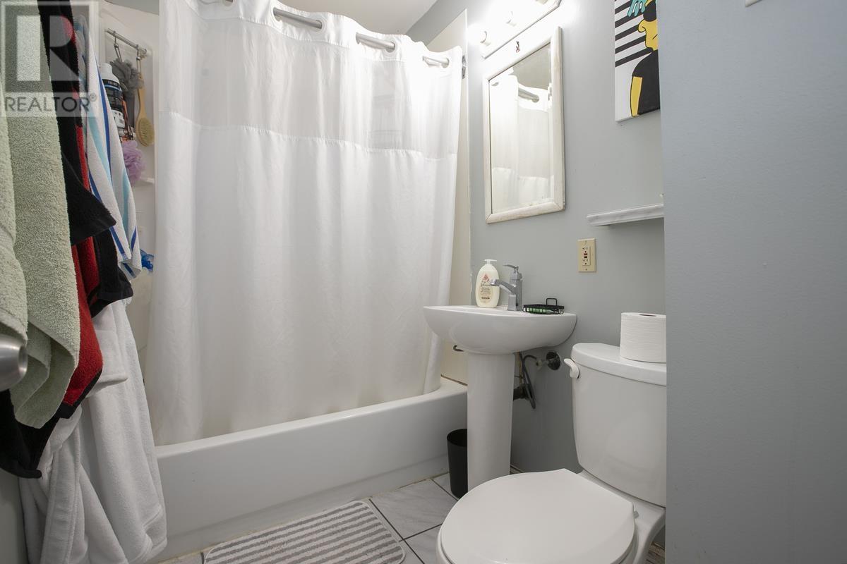 27 Weldon Ave, Sault Ste. Marie, Ontario  P6B 3C4 - Photo 23 - SM260521