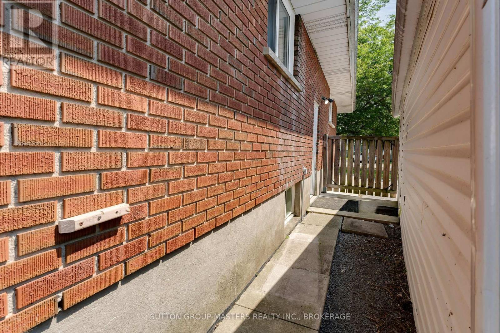 40 Crescent Drive, Kingston, Ontario  K7M 4J5 - Photo 37 - X12913288