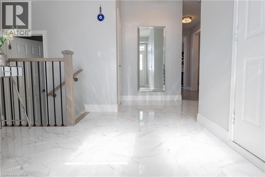 1133 Upper Thames Drive, Woodstock, Ontario  N4T 0L4 - Photo 3 - 40803978