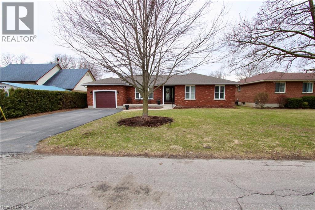 256 HOWARD Street, Waterford, Ontario