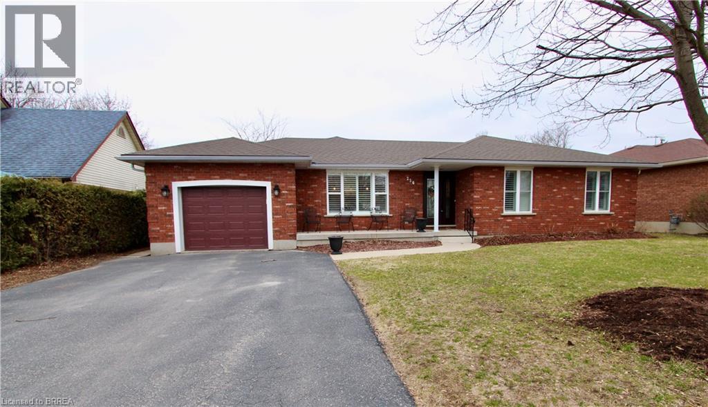 256 Howard Street, Waterford, Ontario  N0E 1Y0 - Photo 2 - 40813856