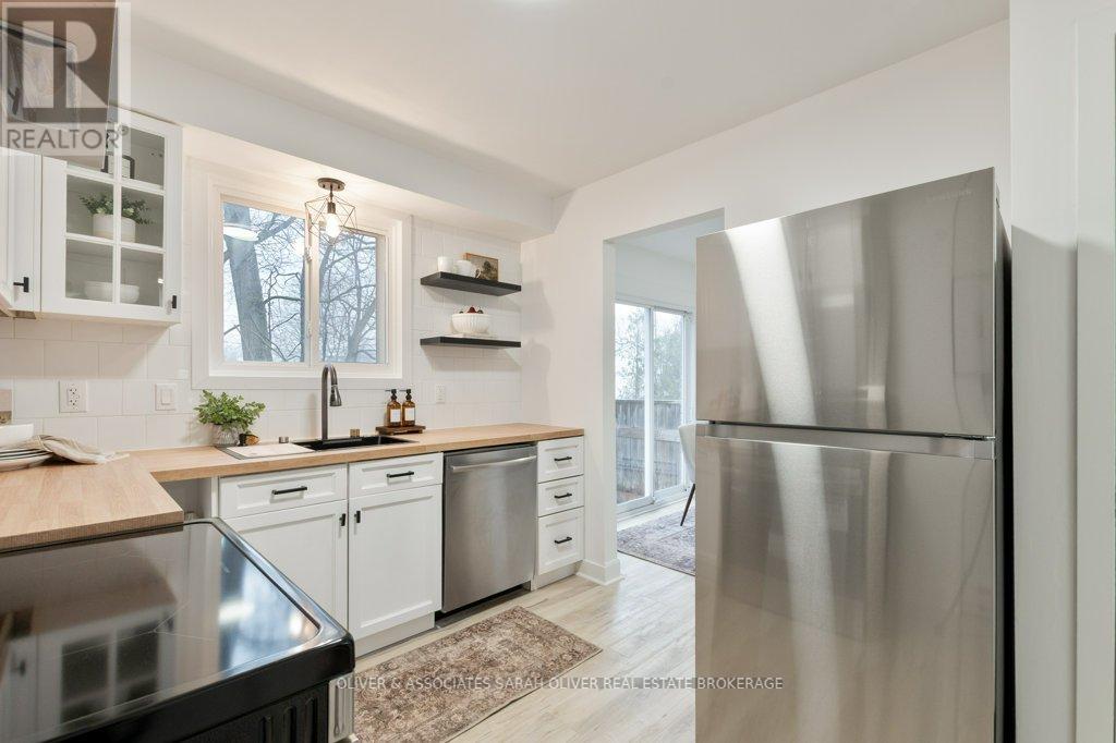 11 - 423 Griffith Street, London South, Ontario  N6K 2S3 - Photo 7 - X12913230