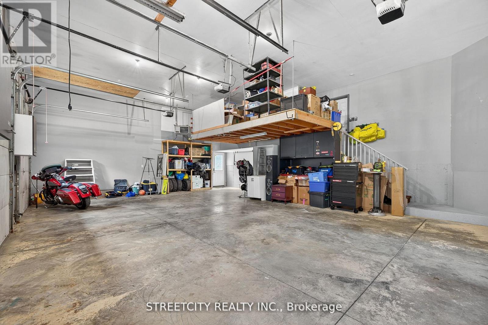 1163 Crumlin Side Road, London East, Ontario  N5V 1R6 - Photo 38 - X12913342