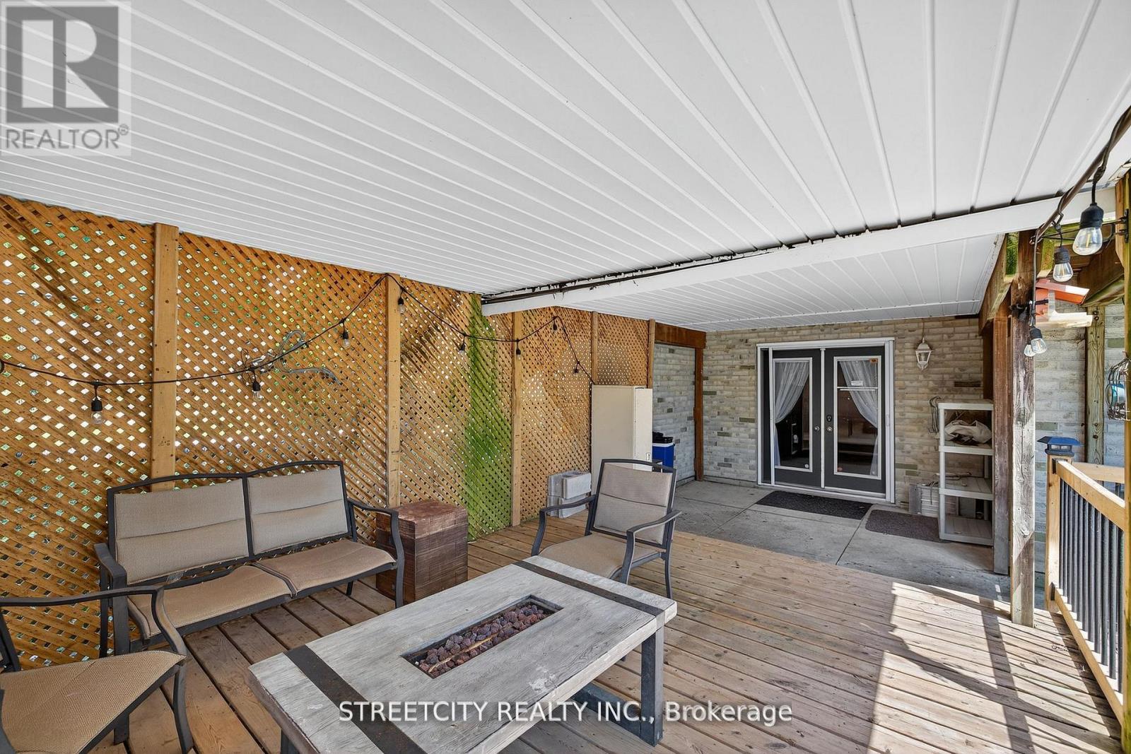 1163 Crumlin Side Road, London East, Ontario  N5V 1R6 - Photo 47 - X12913342