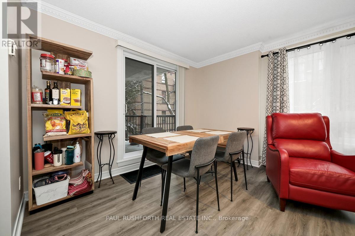202 - 939 North River Road, Ottawa, Ontario  K1K 3V2 - Photo 12 - X12913266