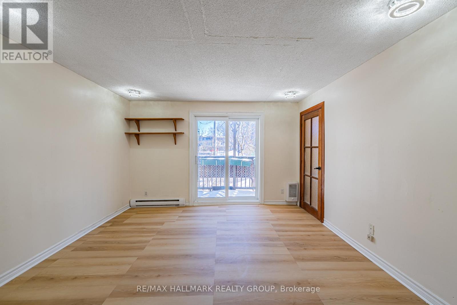 24 Patro Street, Ottawa, Ontario  K1N 8B1 - Photo 11 - X12913338