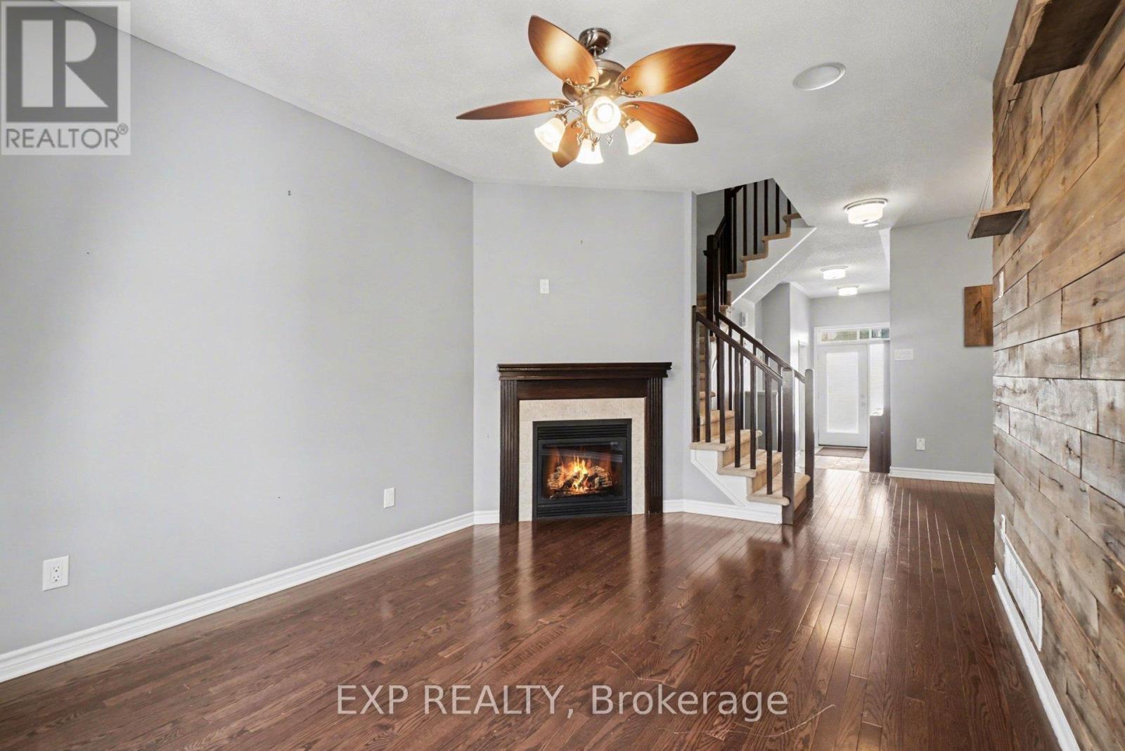 180 Flat Sedge Crescent, Ottawa, Ontario  K1T 0G9 - Photo 4 - X12913358