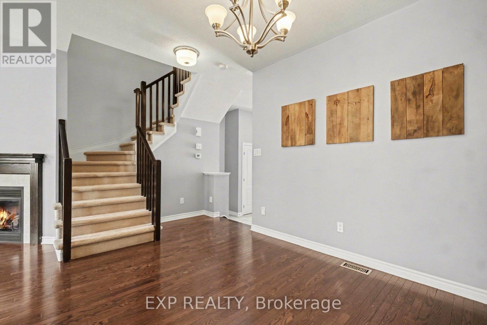 180 Flat Sedge Crescent, Ottawa, Ontario  K1T 0G9 - Photo 6 - X12913358