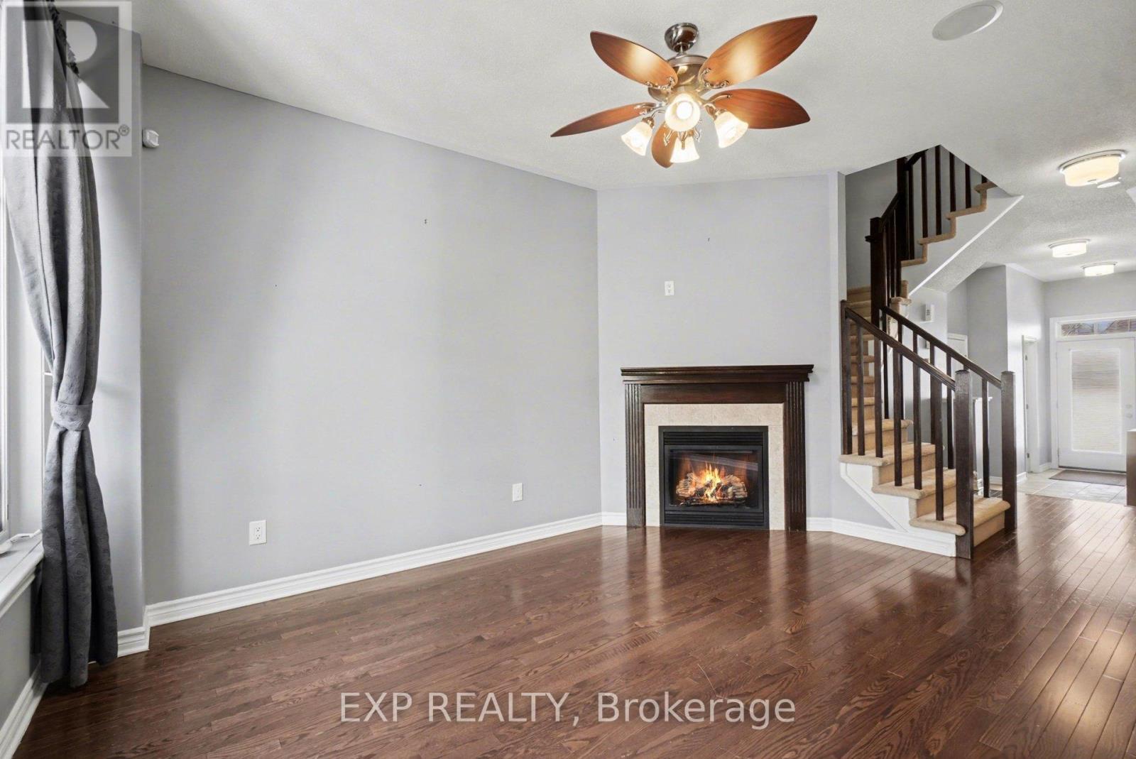 180 Flat Sedge Crescent, Ottawa, Ontario  K1T 0G9 - Photo 7 - X12913358