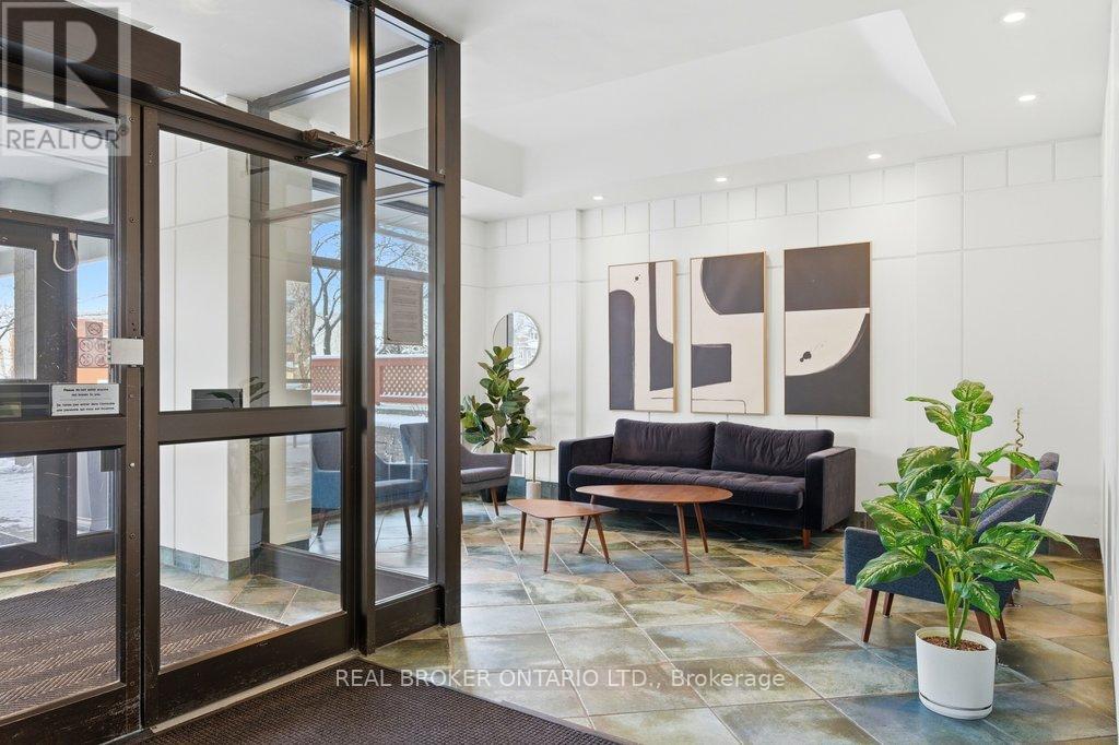 1613 - 40 Landry Street, Ottawa, Ontario  K1L 8K4 - Photo 3 - X12913362