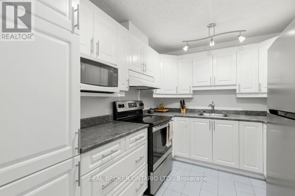 1613 - 40 Landry Street, Ottawa, Ontario  K1L 8K4 - Photo 6 - X12913362