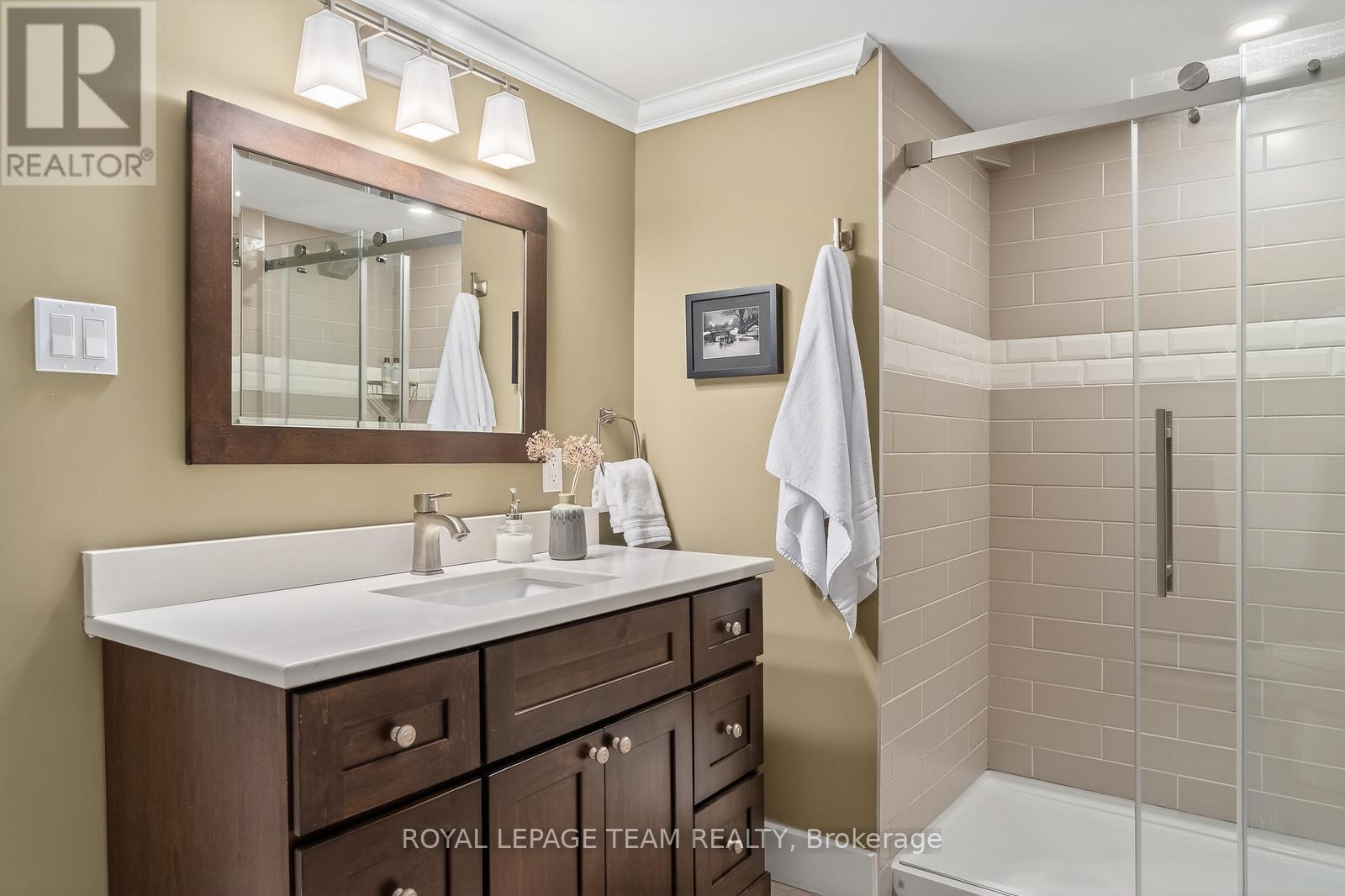 1449 Portal Street, Ottawa, Ontario  K1H 6B6 - Photo 25 - X12913392