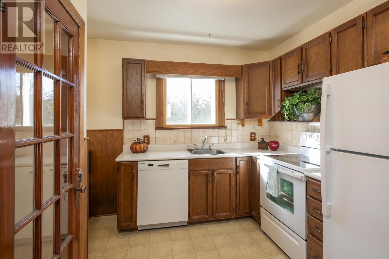 616 Southern Ave, Thunder Bay, Ontario  P7C 2V2 - Photo 24 - TB2600467