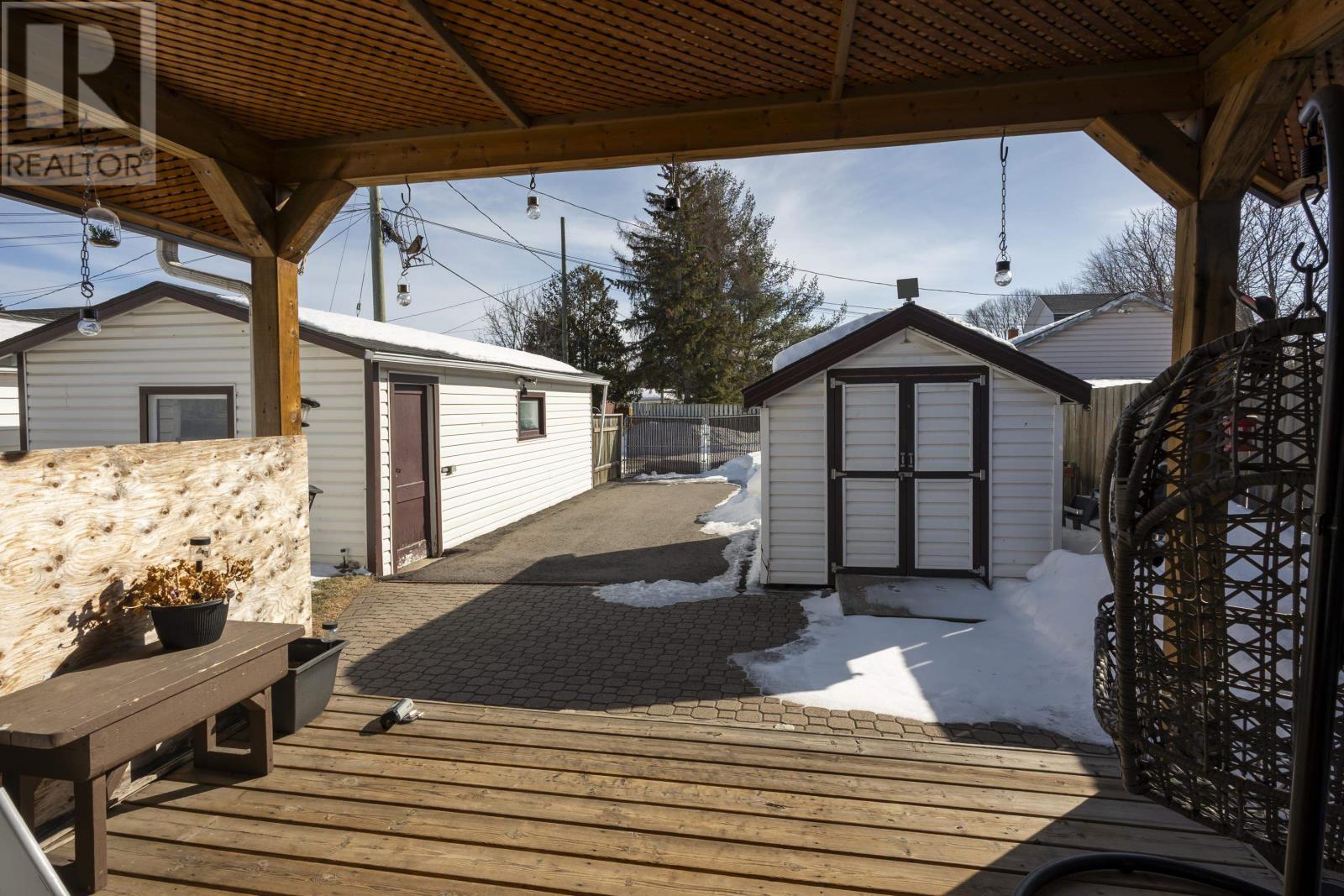 616 Southern Ave, Thunder Bay, Ontario  P7C 2V2 - Photo 50 - TB2600467