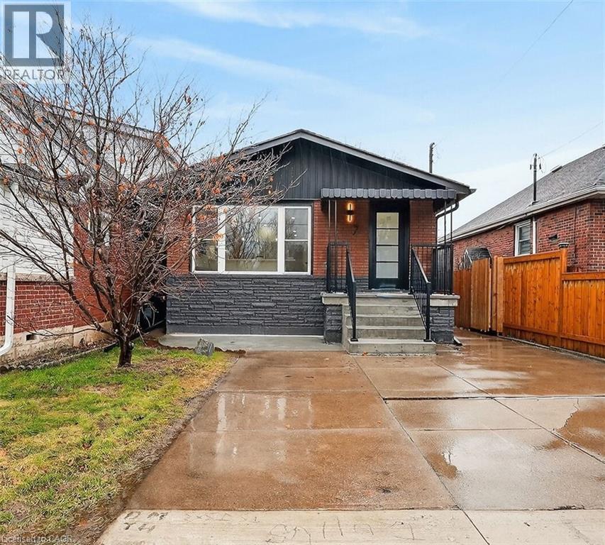 7 Crosthwaite Avenue S, Hamilton, Ontario  L8K 2T7 - Photo 2 - 40814419