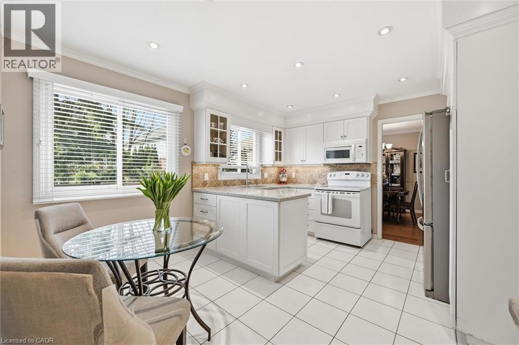 478 Featherstone Court, Burlington, Ontario  L7L 5K1 - Photo 17 - 40814323