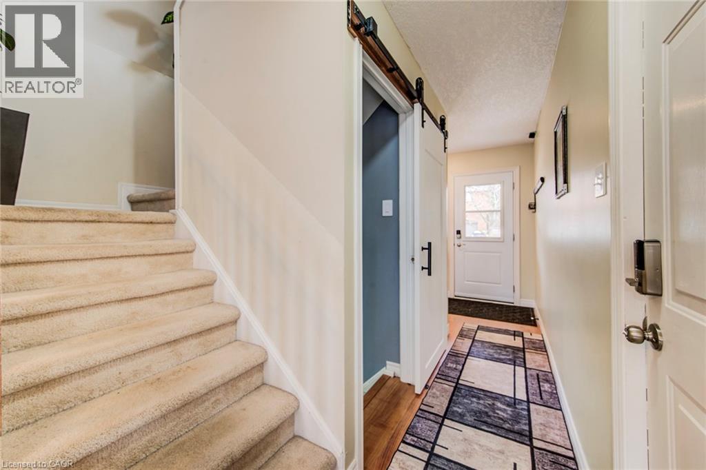 14 Schueller Street, Kitchener, Ontario  N2K 3W1 - Photo 6 - 40814120
