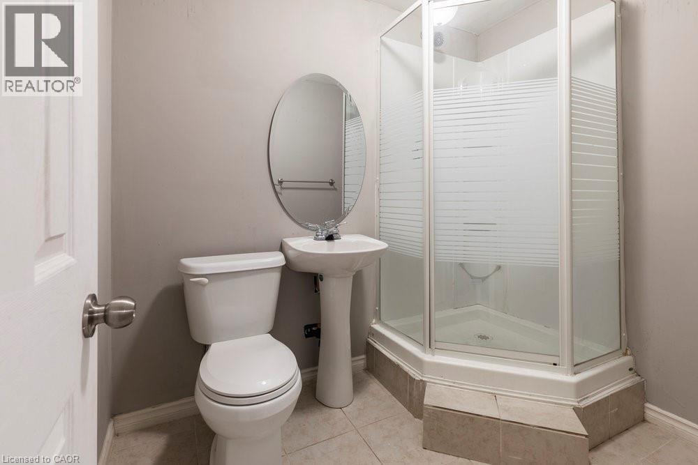 16 Avatar Place, Glanbrook, Ontario  L0R 1W0 - Photo 31 - 40813396