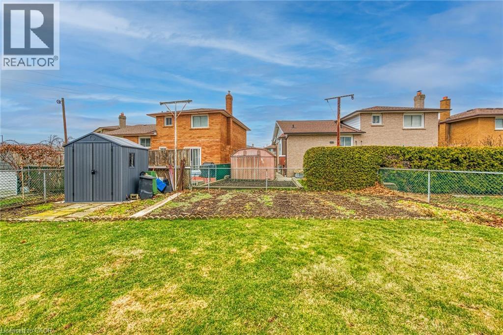 15 Fairington Crescent, Hamilton, Ontario  L8E 3N3 - Photo 50 - 40812902