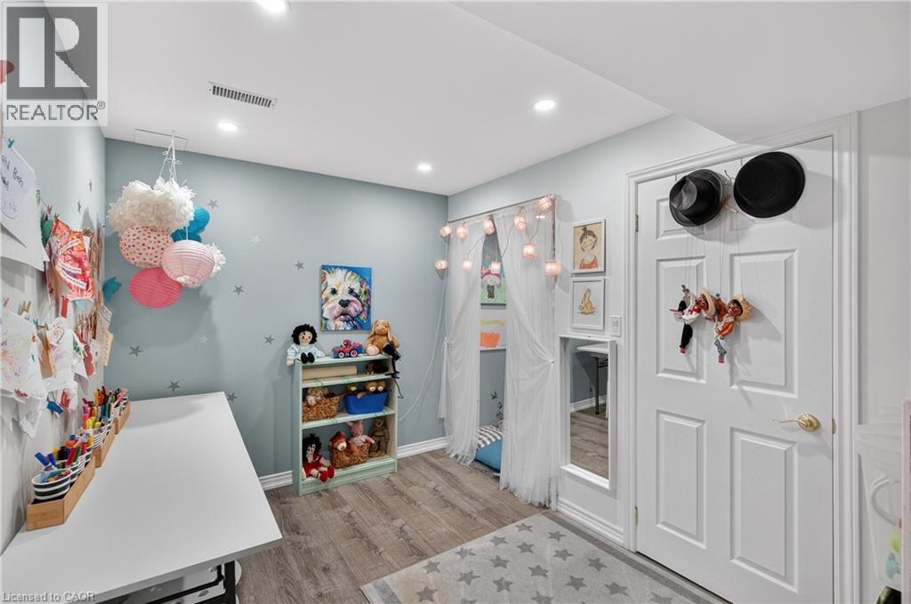 136 Grindstone Way, Waterdown, Ontario  L9H 7B8 - Photo 40 - 40812127