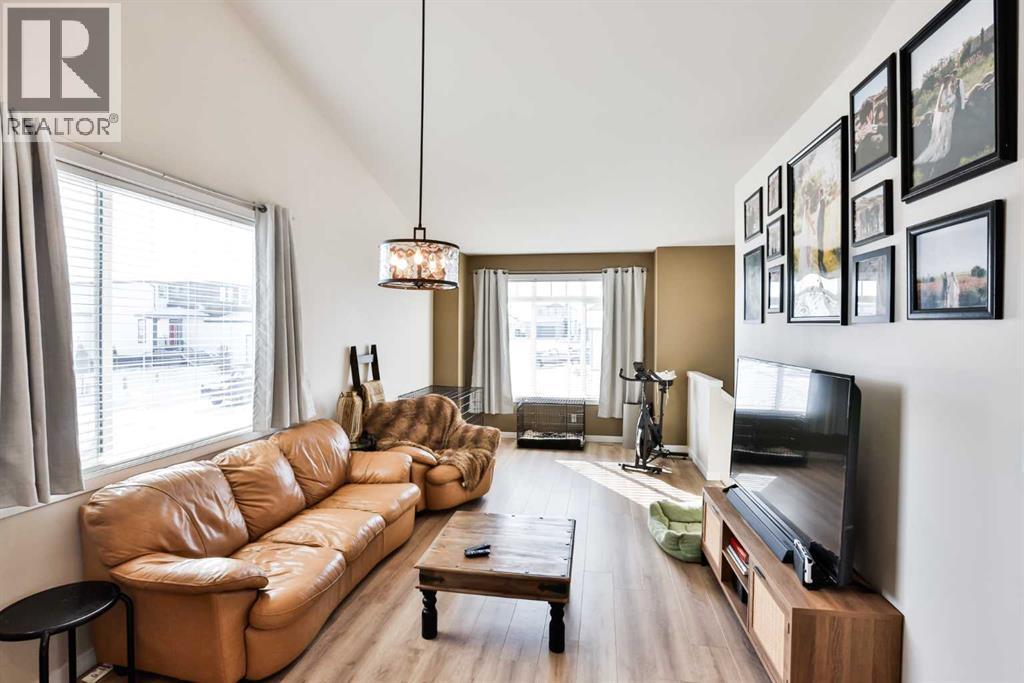 918 Greywolf Run N, Lethbridge, Alberta  T1H 7G7 - Photo 8 - A2287561