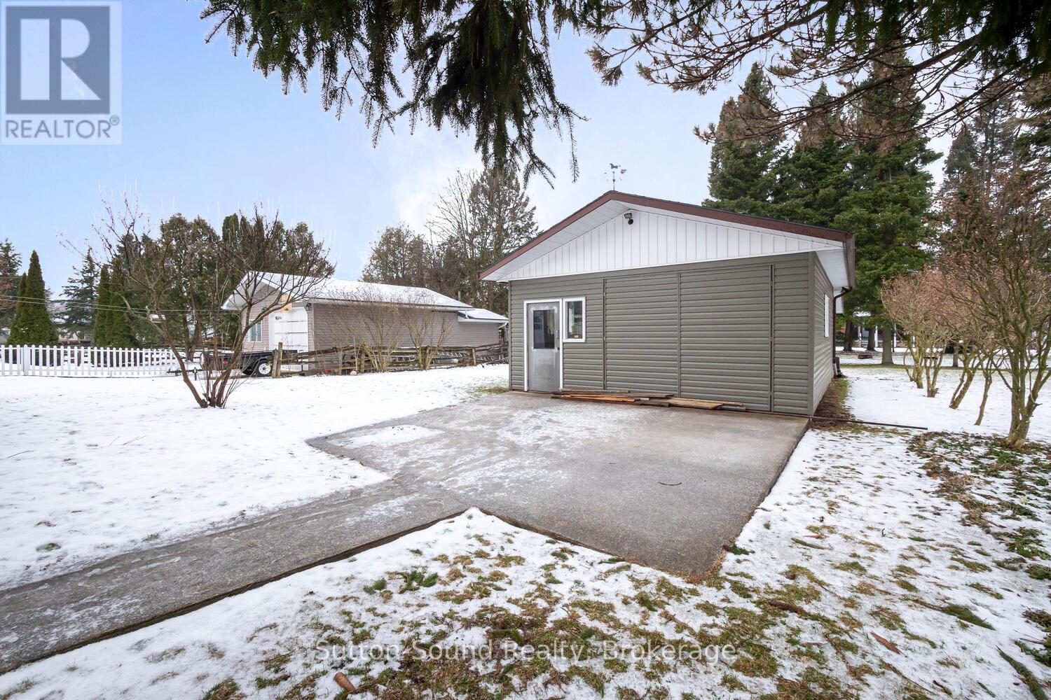 1754 6th Avenue E, Owen Sound, Ontario  N4K 2V8 - Photo 2 - X12913276