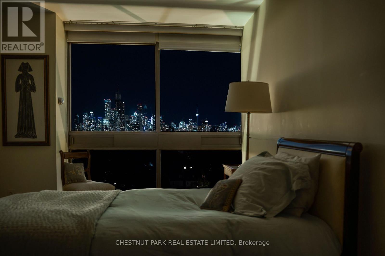 Suite 1002 - 63 St Clair Avenue W, Toronto (Yonge-St. Clair), Ontario  M4V 2Y9 - Photo 13 - C12913192