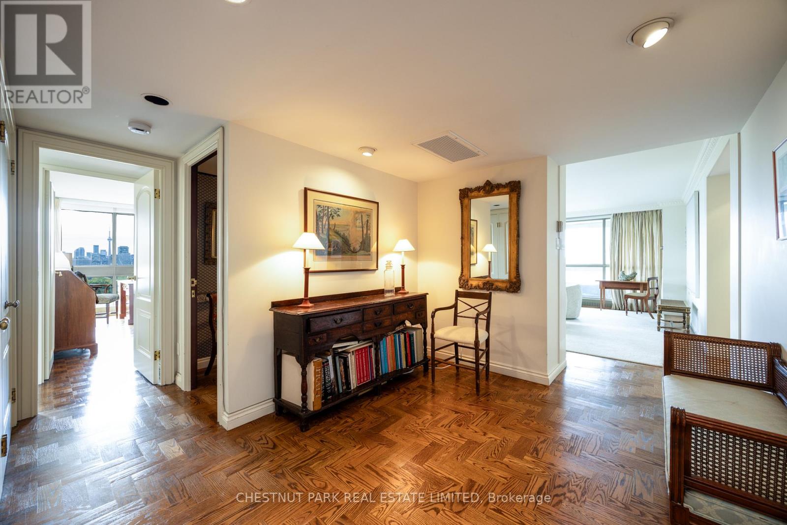 Suite 1002 - 63 St Clair Avenue W, Toronto (Yonge-St. Clair), Ontario  M4V 2Y9 - Photo 5 - C12913192