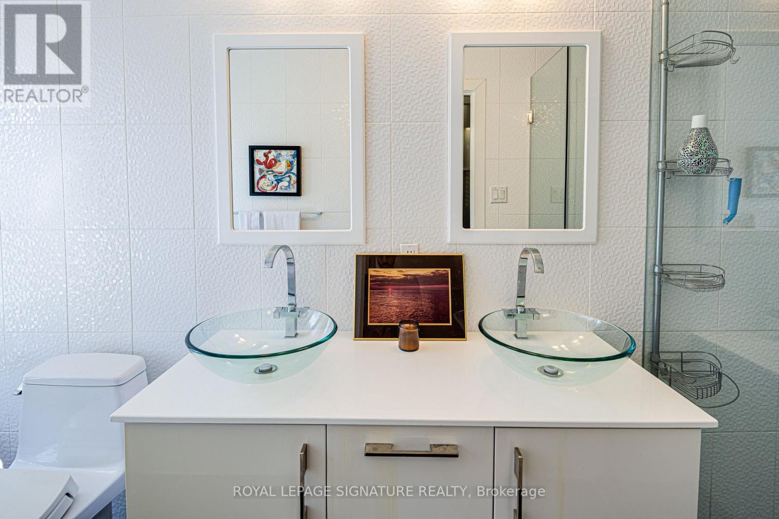 2 Parmbelle Crescent, Toronto, Ontario  M3A 3G6 - Photo 19 - C12913208