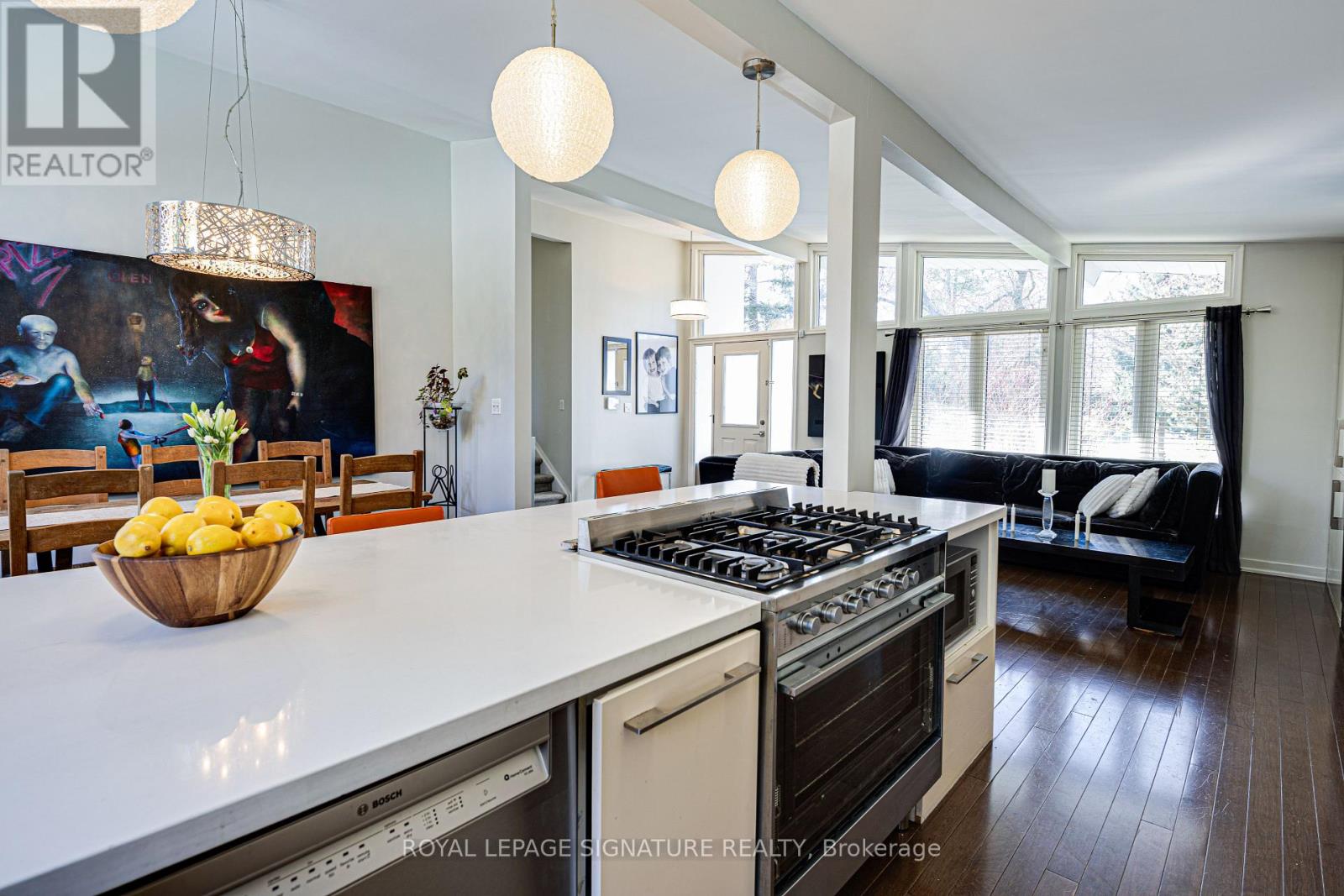 2 Parmbelle Crescent, Toronto, Ontario  M3A 3G6 - Photo 2 - C12913208