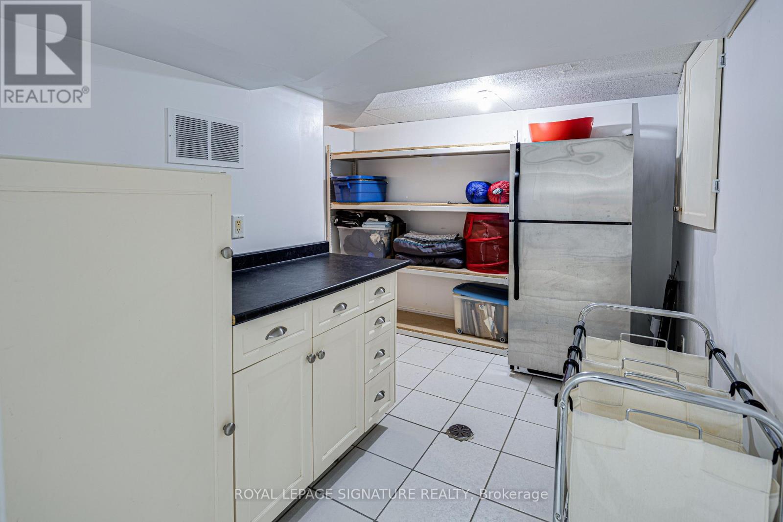 2 Parmbelle Crescent, Toronto, Ontario  M3A 3G6 - Photo 29 - C12913208