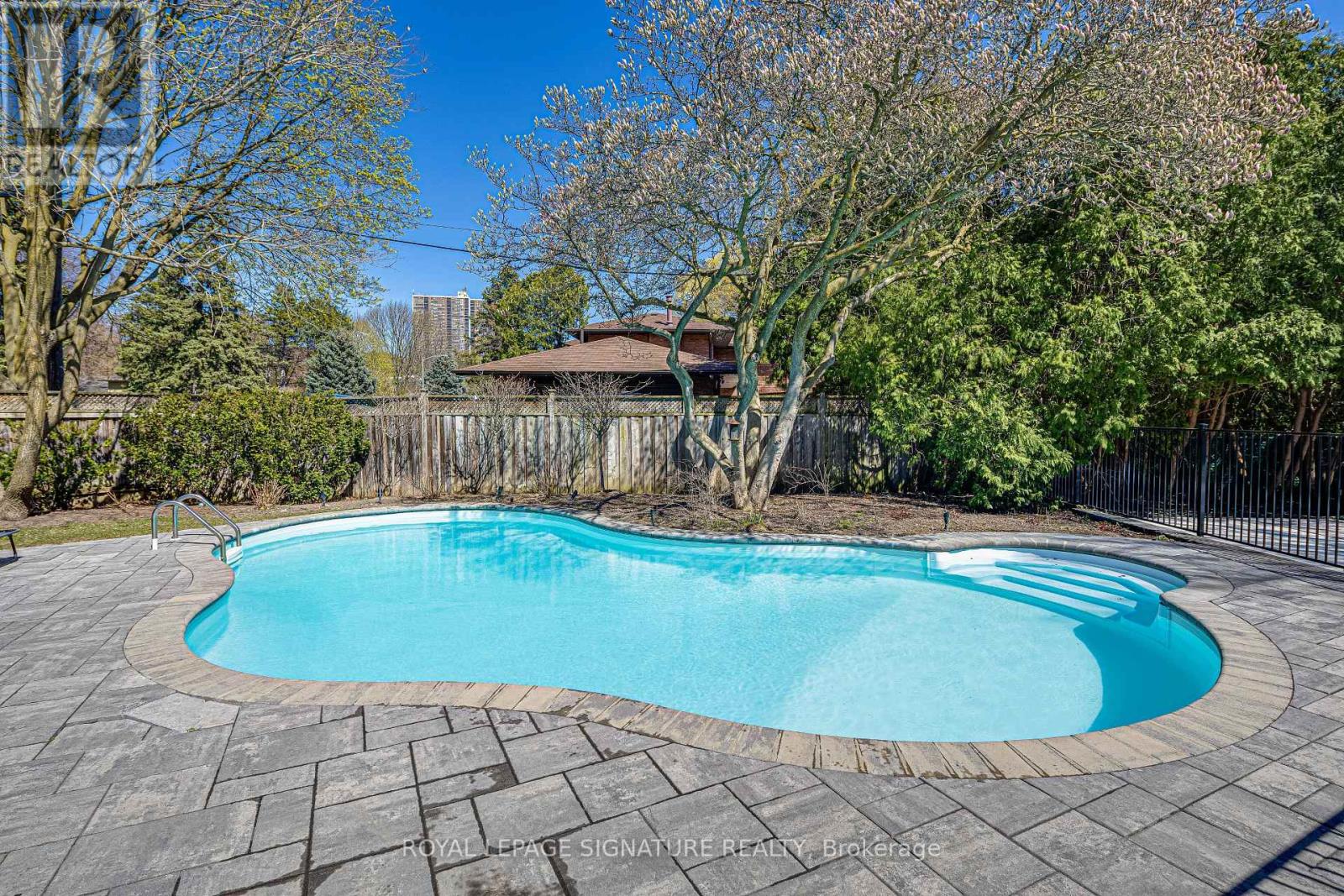 2 Parmbelle Crescent, Toronto, Ontario  M3A 3G6 - Photo 43 - C12913208