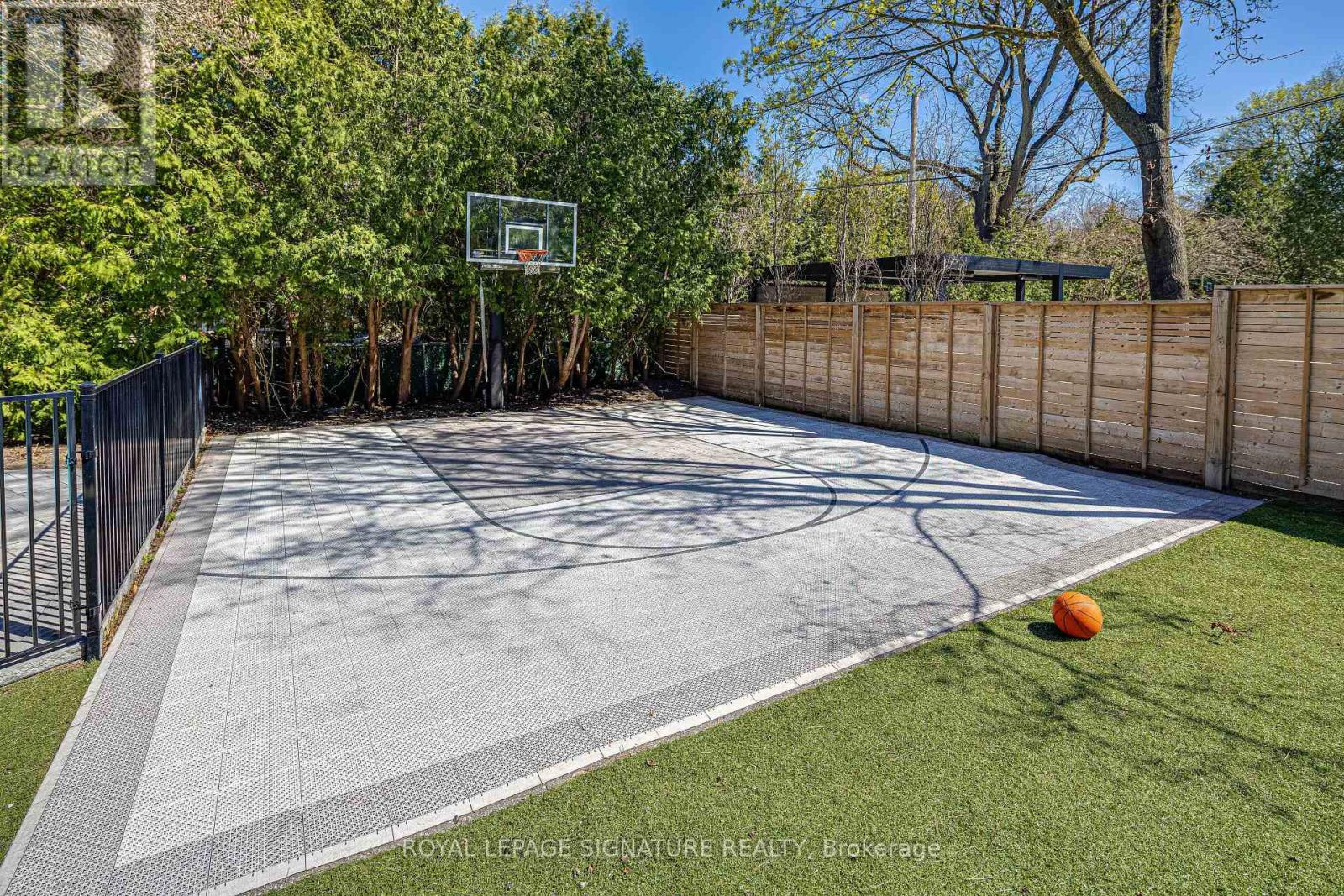 2 Parmbelle Crescent, Toronto, Ontario  M3A 3G6 - Photo 45 - C12913208